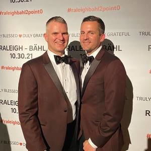 Meet your Posher, Gregory